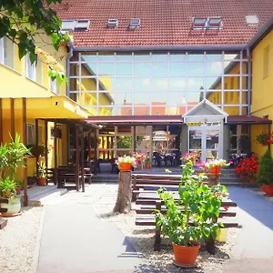 Hostel Botax Eger